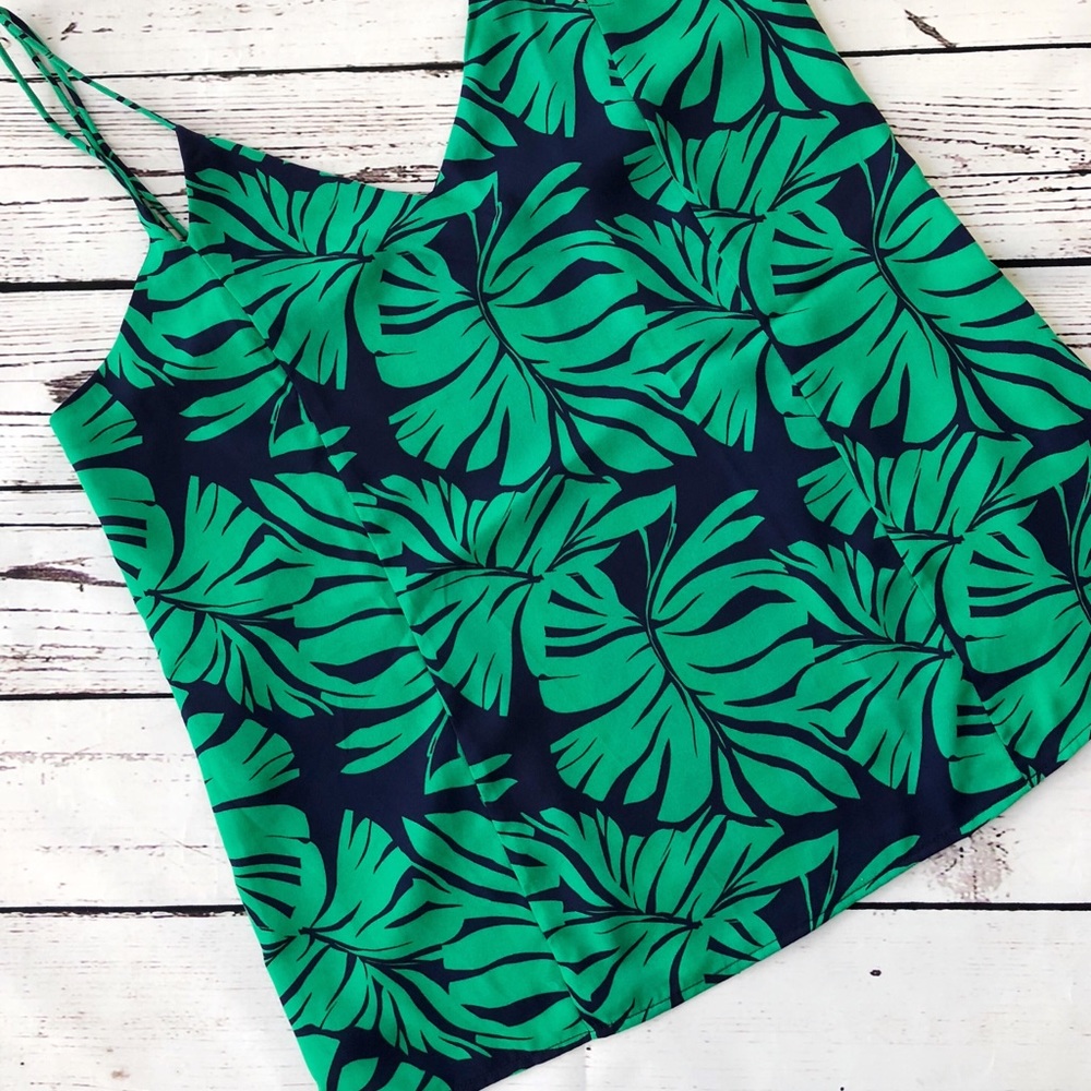 [SKIES ARE BLUE] Stitch Fix Leaf Tank Large - Picture 2 of 5